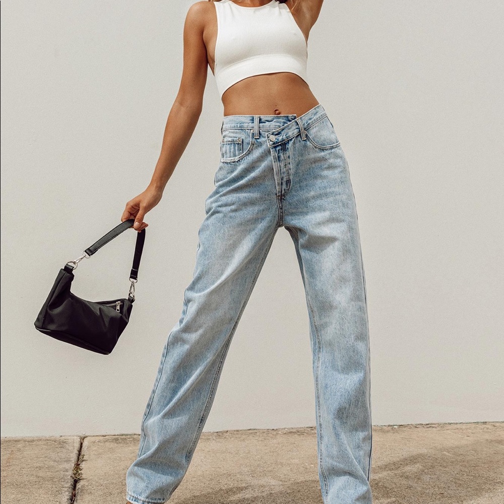 Looking for the asymmetrical crossover jeans!